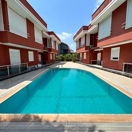 Large Near Beach&pool *